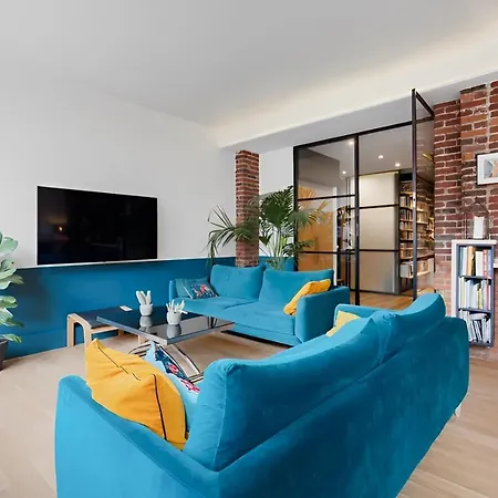 Loft Spacieux De 150m2 Au Centre De *