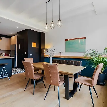 Loft Spacieux De 150m2 Au Centre De Daire