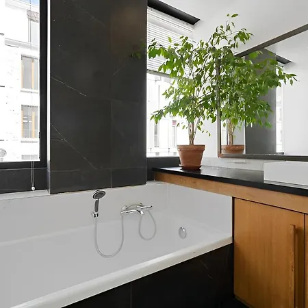 Loft Spacieux De 150m2 Au Centre De Daire *